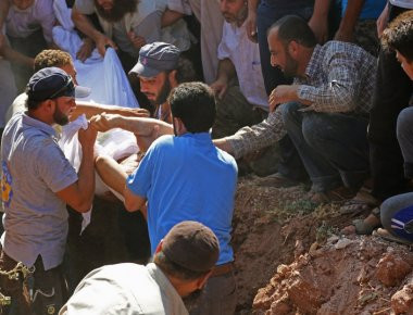 Συρία: Εν ψυχρώ εκτέλεση διασωστών των White Helmets - Νεκρός ένας από τους διασώστες που πήρε Νόμπελ (φωτό, βίντεο)